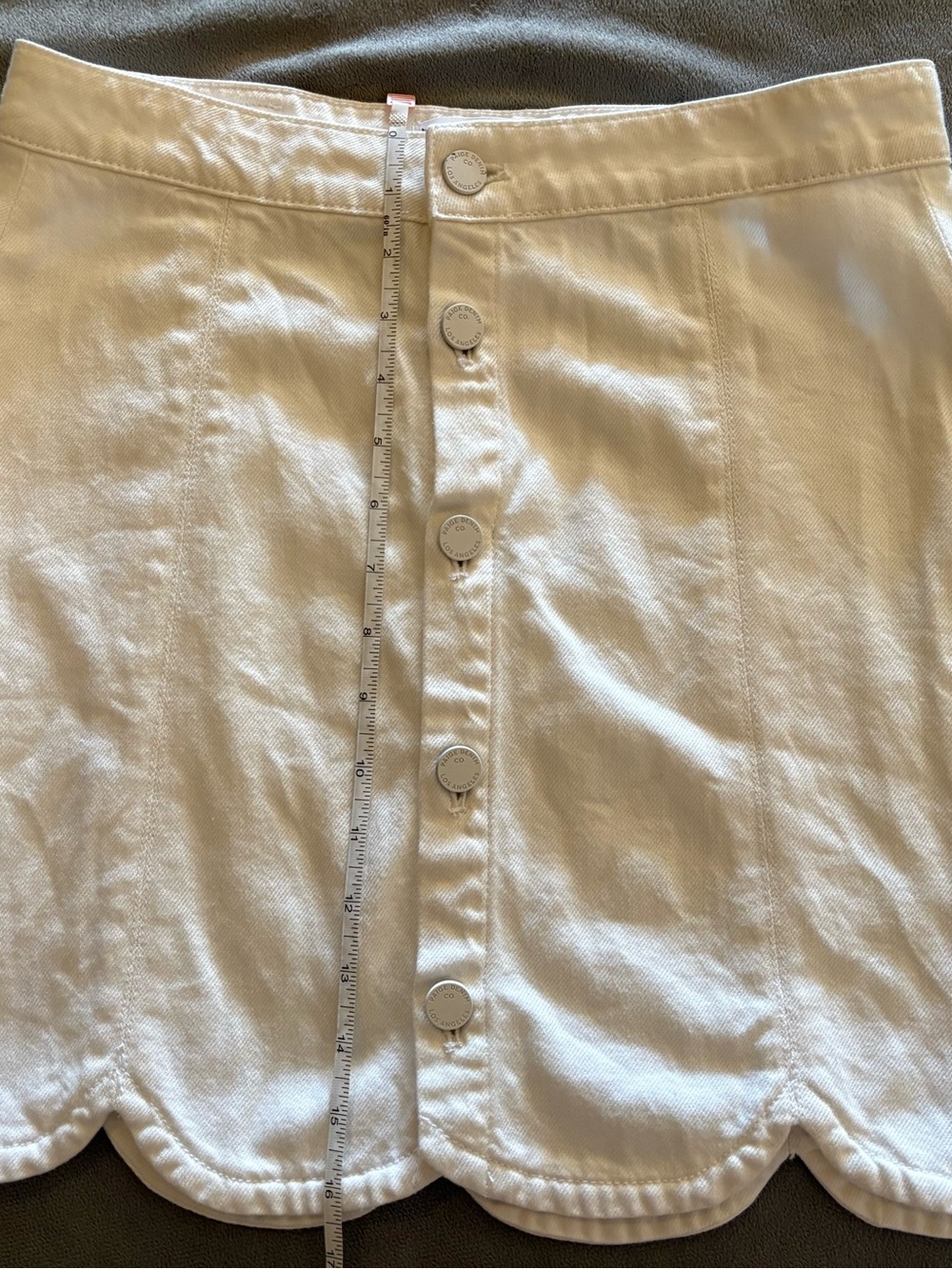 Women’s size 28 PAIGE White Scalloped Button-Front Women's Skirt